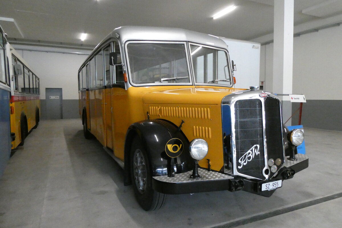(281'579) - Rllin, Hirzel - SZ 955 - FBW/Tscher (ex Egger, Grafenried; ex P 24'586; ex P 1414) am 18. Oktober 2025 in Nfels, FBW-Museum