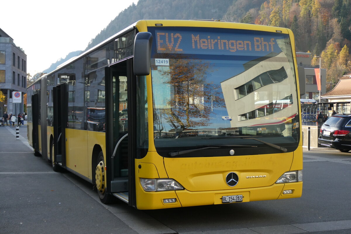 (282'264) - PostAuto Nordschweiz - BL 154'283/PID 12'419 - Mercedes (ex AAGL Liestal Nr. 98) am 10. November 2025 beim Bahnhof Interlaken Ost