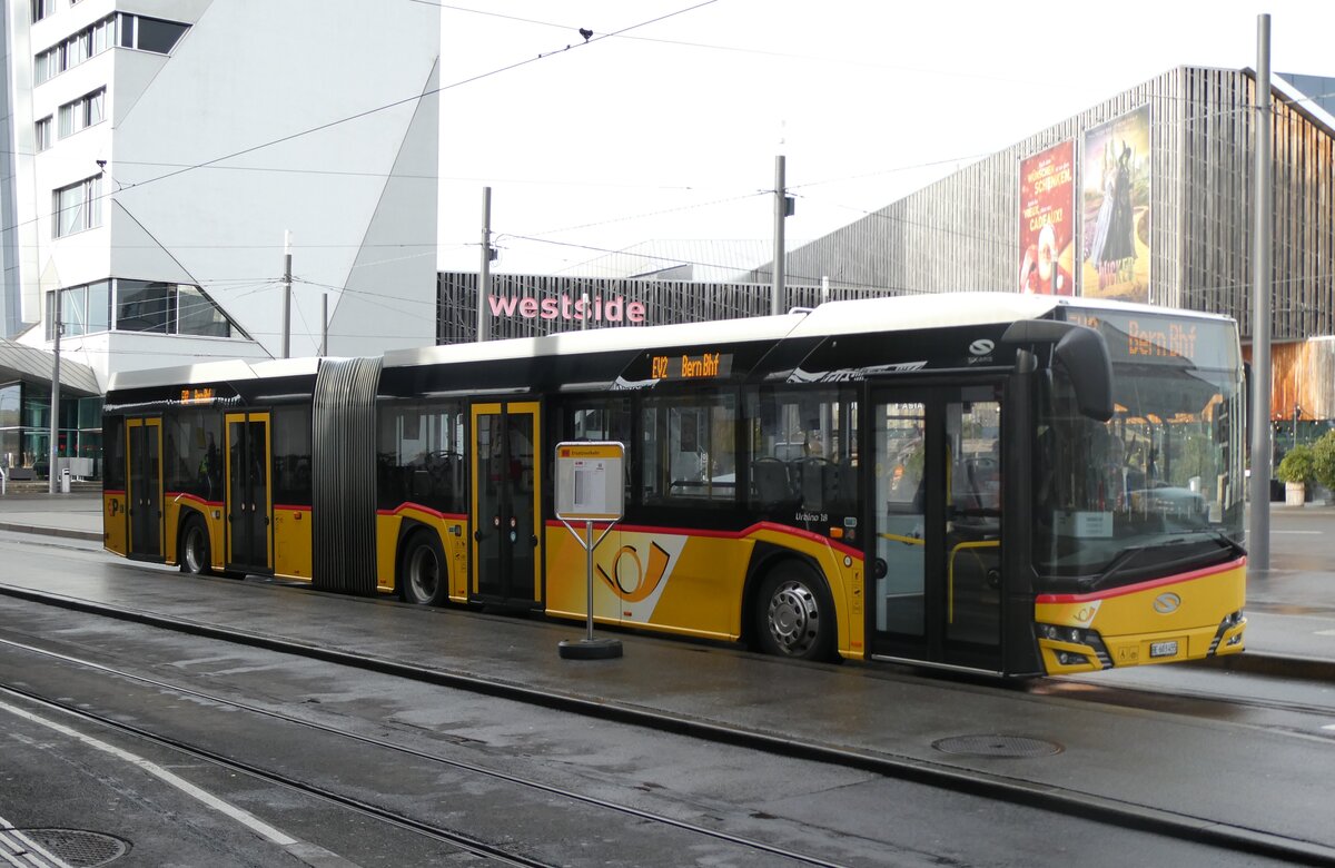 (282'874) - PostAuto Bern - Nr. 11'455/BE 603'455/PID 11'455 - Solaris am 6. Dezember 2025 beim Bahnhof Bern Br�nnen Westside