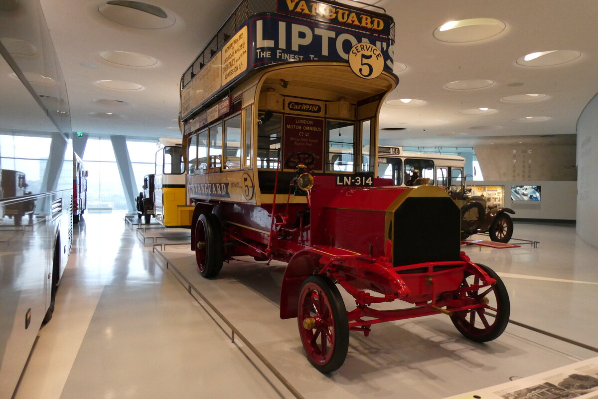 (282'952) - Aus England: Vanguard, London - Nr. 6508/LN-314 - Milnes-Daimler am 11. Dezember 2025 in Stuttgart, Mercedes-Benz Museum