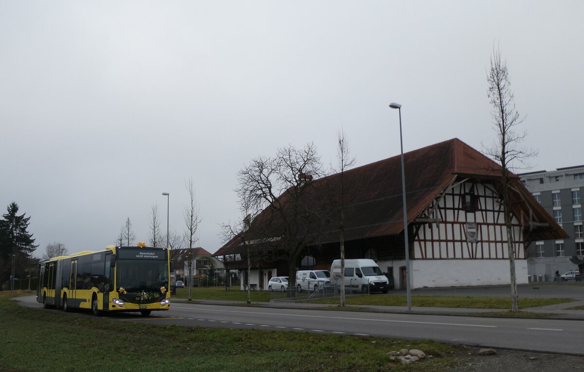 (283'150) - STI Thun - Nr. 720/BE 904'720 - Mercedes am 14. Dezember 2025 in Thun, Weststrasse