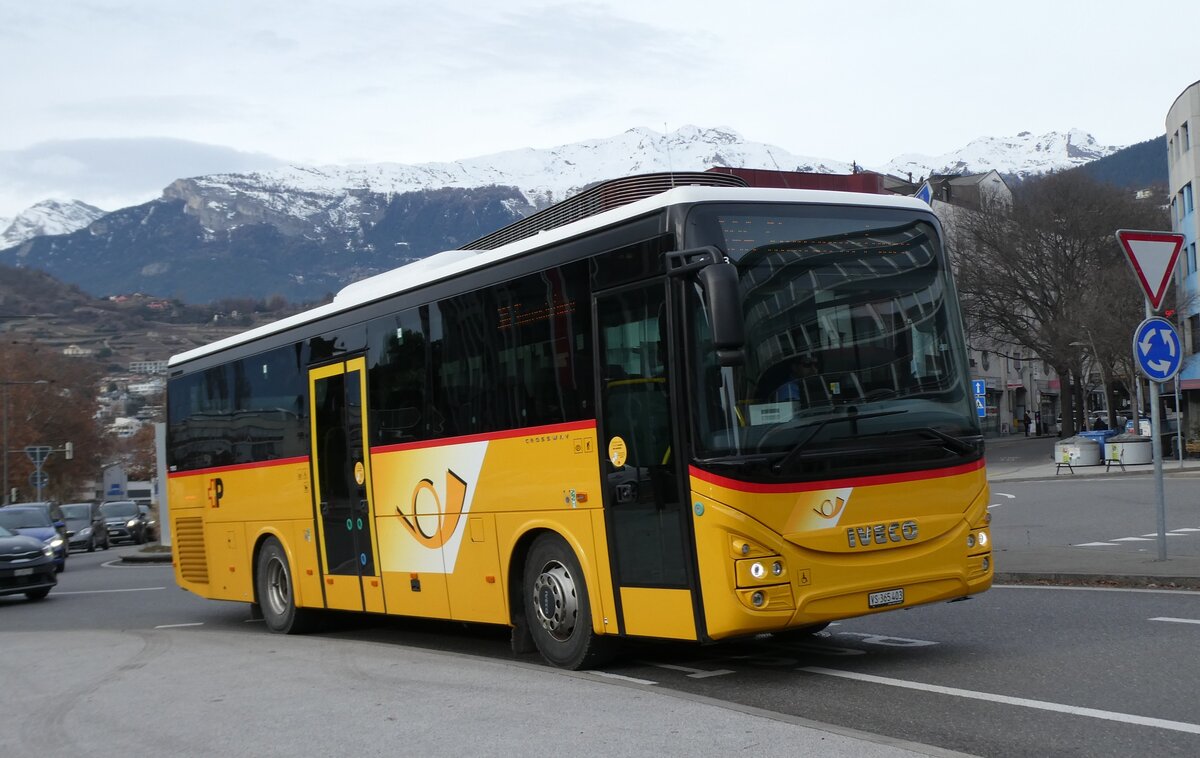 (283'474) - PostAuto Wallis - Nr. 22/VS 465'403/PID 11'913 - Iveco am 23. Dezember 2025 beim Bahnhof Sion