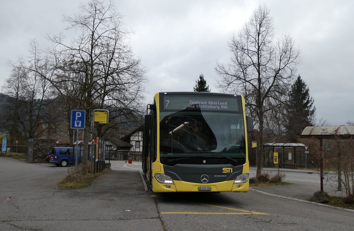 (283'487) - STI Thun - Nr. 186/BE 804'186 - Mercedes am 24. Dezember 2025 in Steffisburg, Kirche