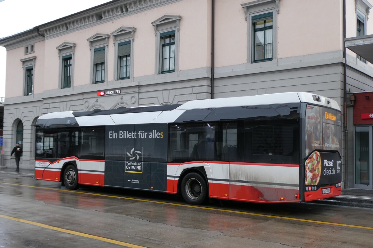 (283'747) - StadtBUS, Frauenfeld - Nr. 705/TG 237'005 - Solaris am 8. Januar 2026 beim Bahnhof Frauenfeld