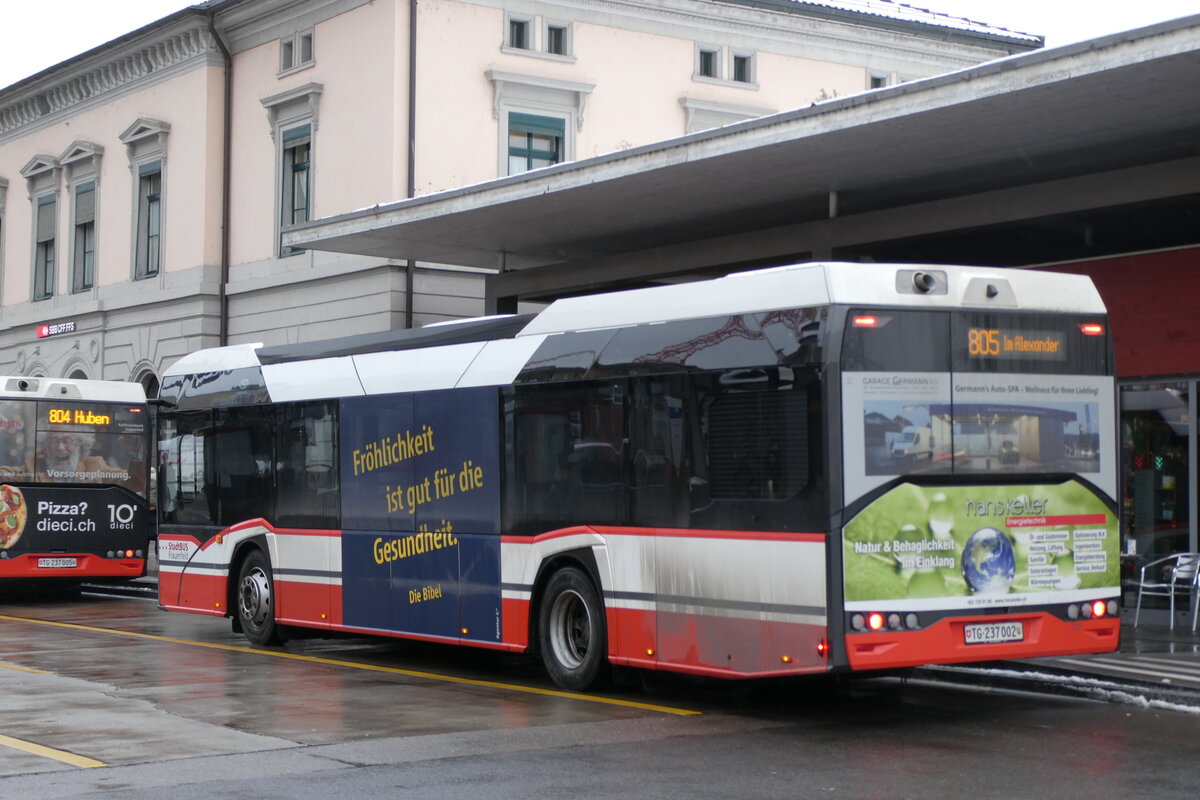 (283'749) - StadtBUS Frauenfeld - Nr. 702/TG 237'002 - Solaris am 8. Januar 2026 beim Bahnhof Frauenfeld