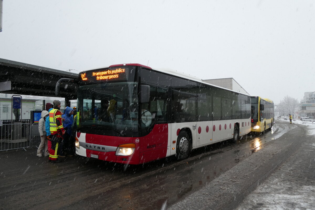 (283'850) - Wieland, Murten - Nr. 58/FR 300'636 - Setra am 10. Januar 2026 beim Bahnhof Frutigen