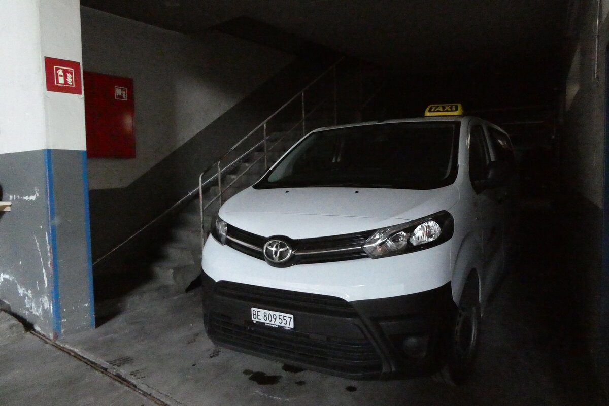 (284'283) - AFA Adelboden - Nr. 197/BE 809'557  Toyota am 20. Januar 2026 in Adelboden, Busstation