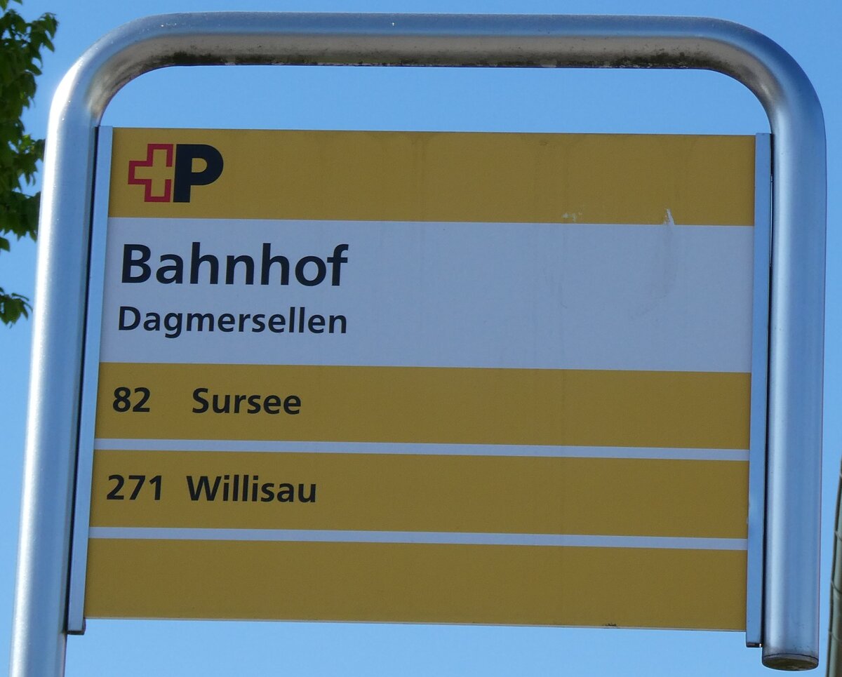 (286'249) - +P-Haltestellenschild - Dagmersellen, Bahnhof - am 21. April 2026