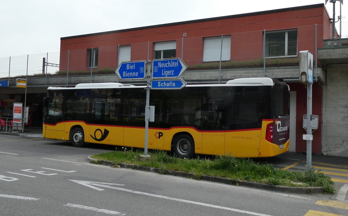 (286'466) - Funi-Car, Biel - Nr. EP12/BE 649'002/PID 10'949 - Mercedes (ex Eurobus, Bern Nr. 12) am 28. April 2026 beim Bahnhof Twann