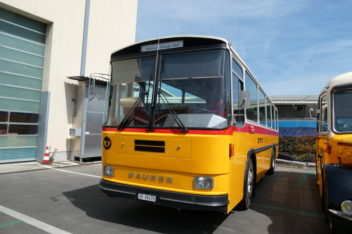 (286'625) - Oldtimergarage, H�ri - ZH 69'470 - Saurer/R&J (ex Breu, Berneck; ex Matt, FL-Mauren Nr. 19; ex P 24'356) am 2. Mai 2026 in Attikon, Wegm�ller