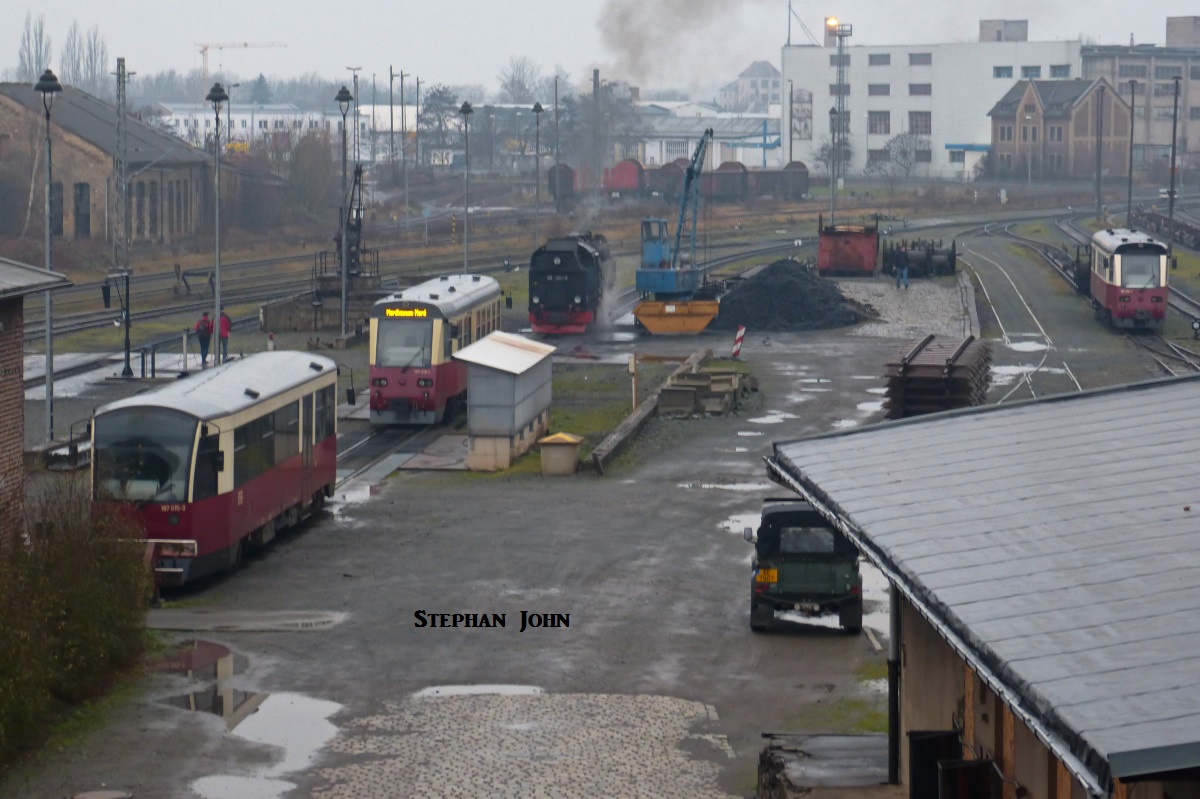 3 Triebwagen 187 und 99 7245-6 Nordhausen-Nord 31.12.2015