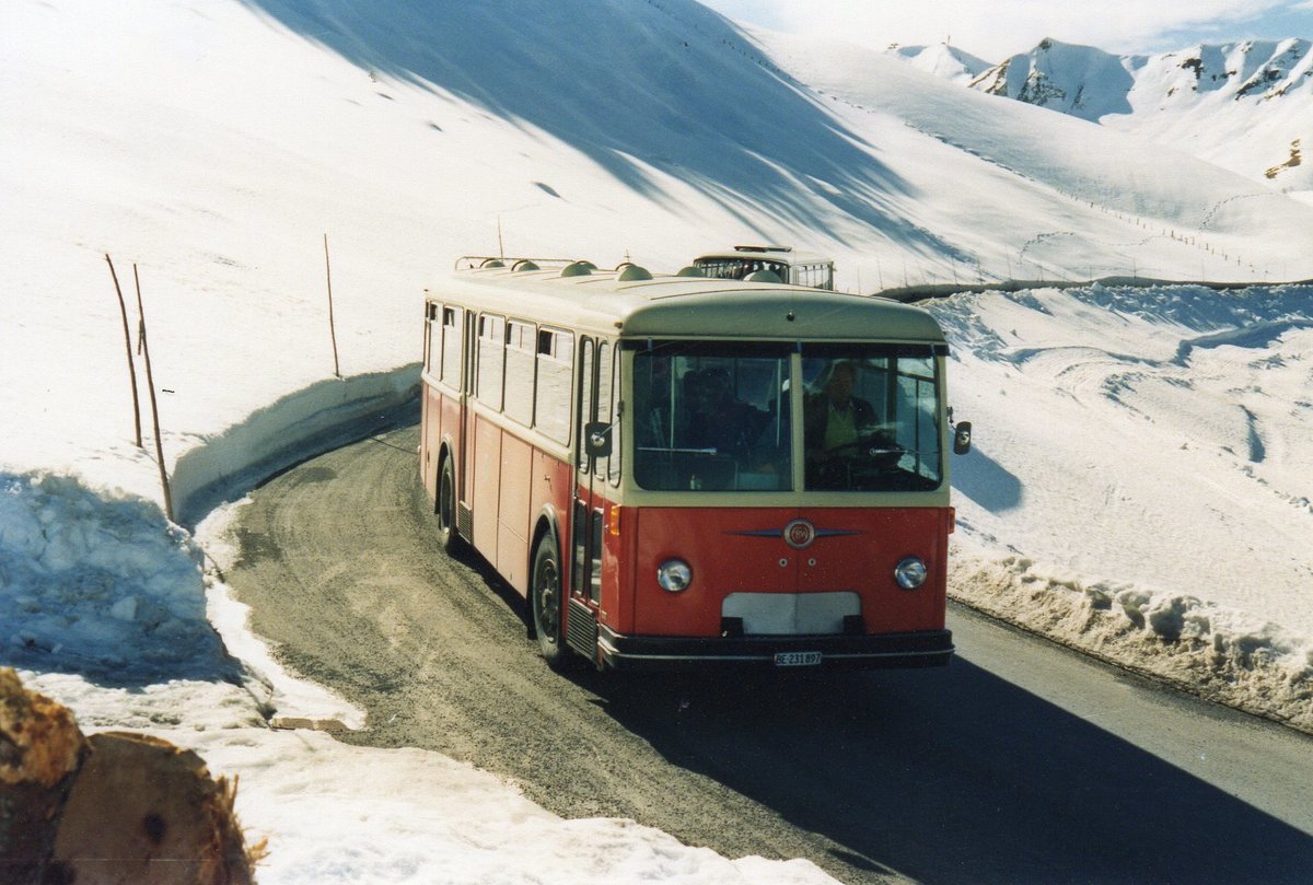 (AA 01) - Aus dem Archiv: AFA Adelboden - Nr. 15/BE 231'987 - FBW/R&J (ex Morattel, Sdeilles; ex P 25'504) am 25. Februar 2019 in Adelboden, Geilsstrasse