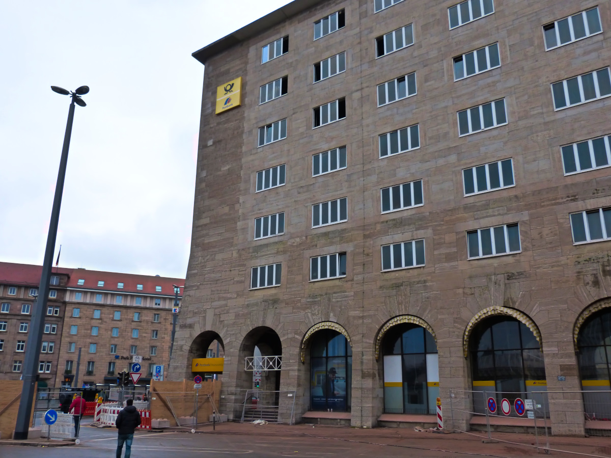 Abriß ehemalige Hauptpost Kopfbau in Nürnberg beim Hauptbahnhof 27.01.2018