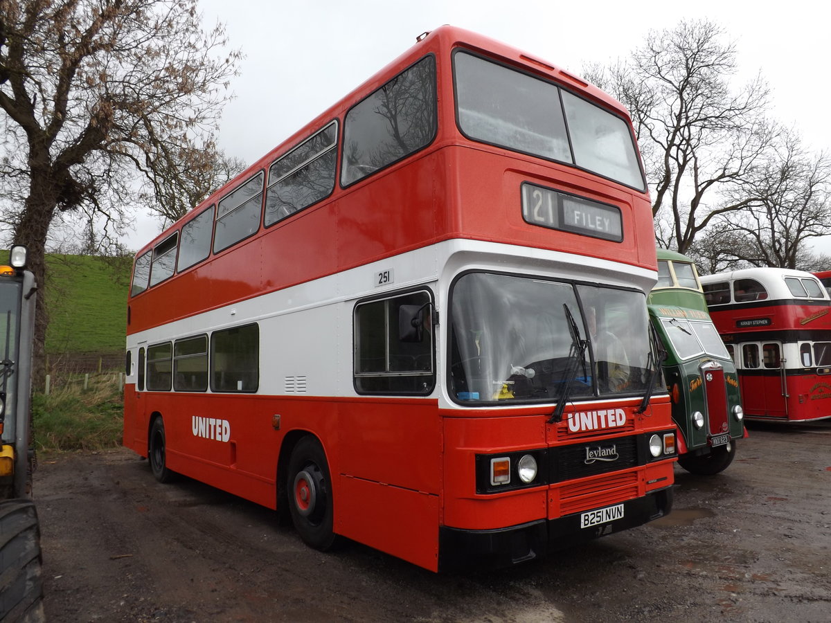 B251 NVN
1985 Leyland Olympian
ECW H45/32F
United Automobile Services Limited, Darlington, County Durham, England.  Fleet number 251.

Photograph taken at Brough, Cumbria, England on 16th April 2017.