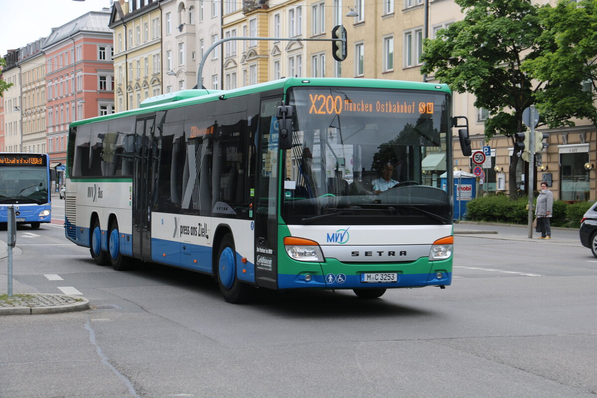 Geldhauser, Mnchen M-C 3253 - Setra am 26. Mai 2021 in Mnchen (Aufnahme: Martin Beyer)