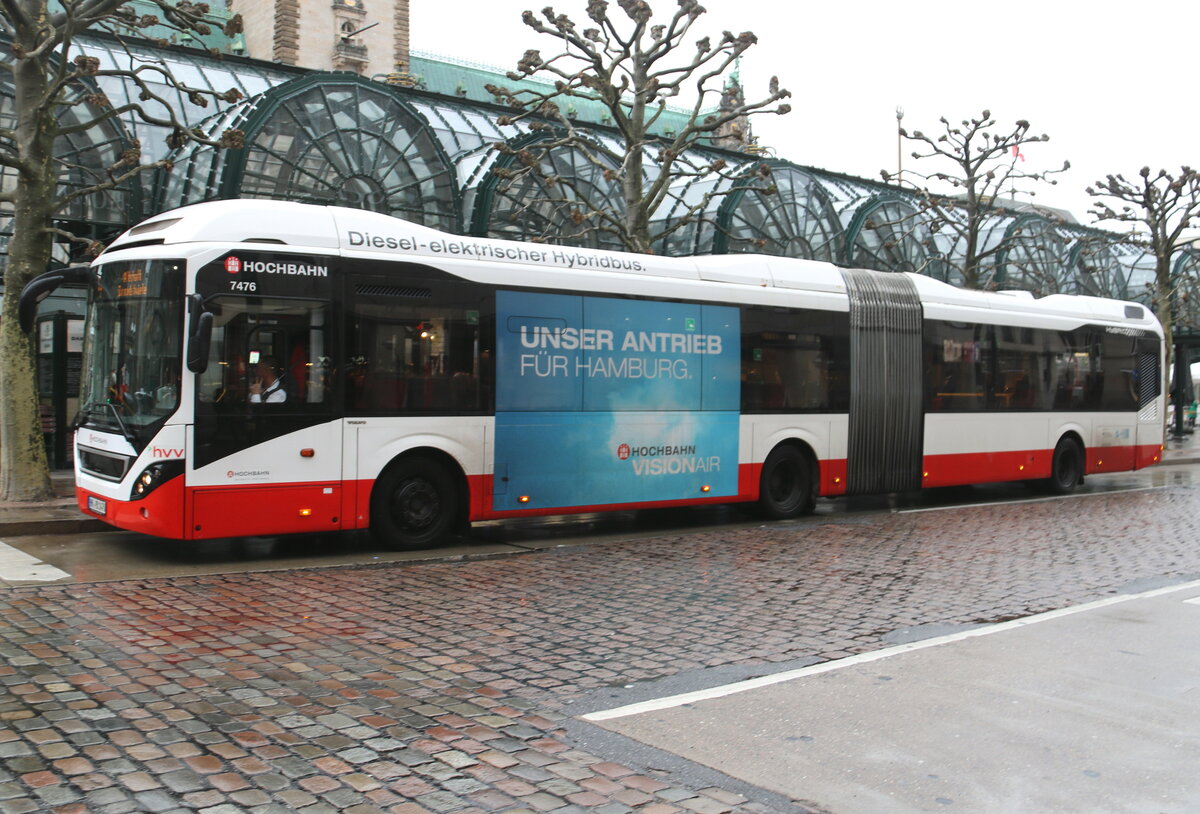 HHA Hamburg - Nr. 7476/HH-YB 7476 - Volvo am 30. Dezember 2023 in Hamburg (Aufnahme: Martin Beyer)