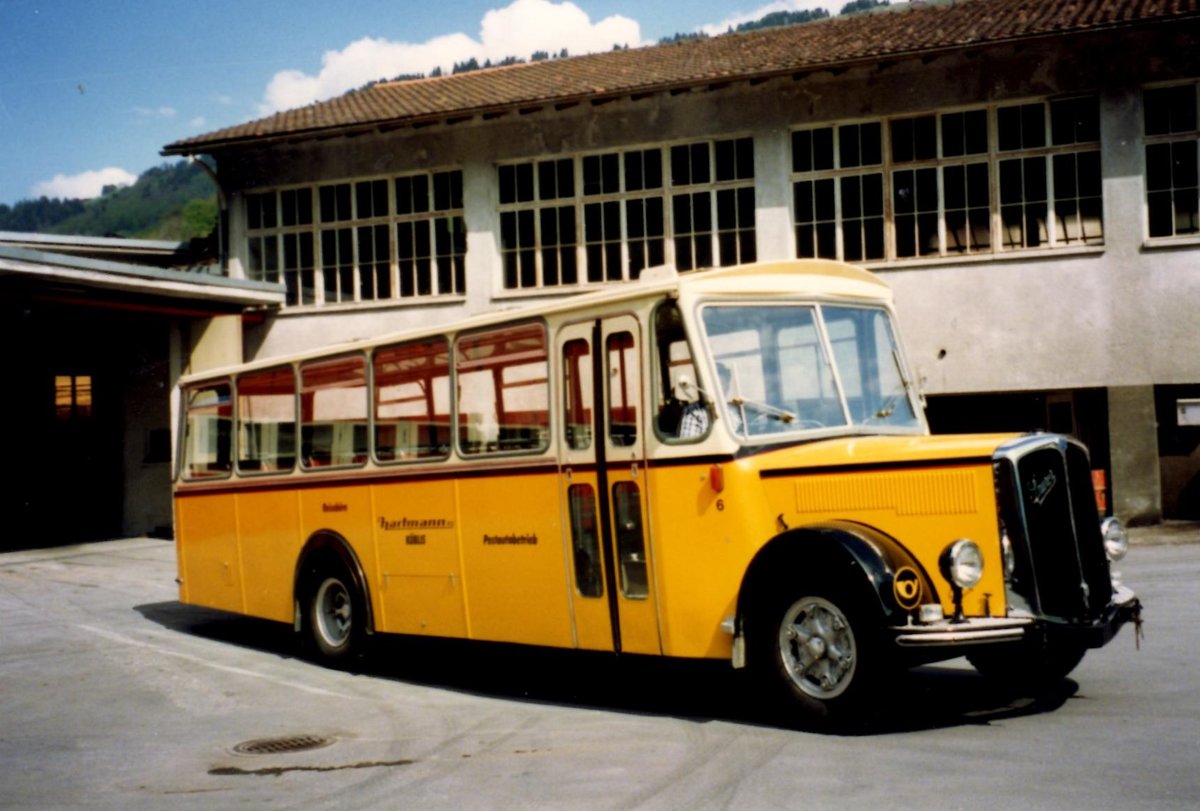 (MD316) - Aus dem Archiv: Hartmann, Kblis - Nr. 6 - Saurer/R&J im Mai 1993 in Kblis, Garage