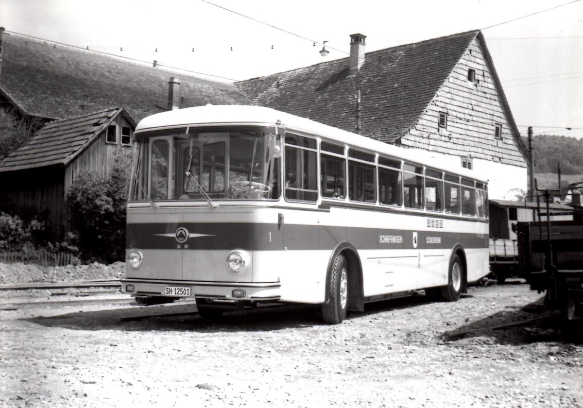 (MD359) - Aus dem Archiv: ASS Schleitheim - Nr. 1/SH 12'501 - Saurer/Tscher um 1970