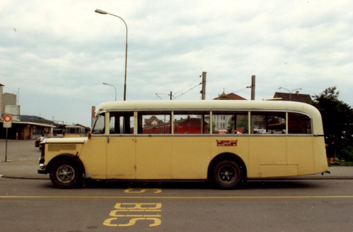 (MD392) - Aus dem Archiv: AWL Littenheid - TG 3974 - Saurer/Tscher (ex Kgi, Zrich) im Juli 1989 beim Bahnhof Wil