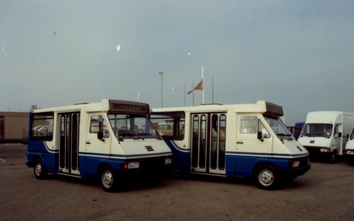 (MD415) - Aus dem Archiv: VMCV Clarens - Nr. 41 + 42 - Renault im Jahr 1991