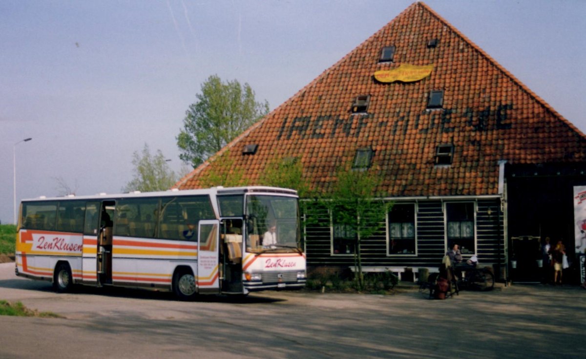 (MD453) - Zen Klusen, Grchen - Drgmller im Mai 1993