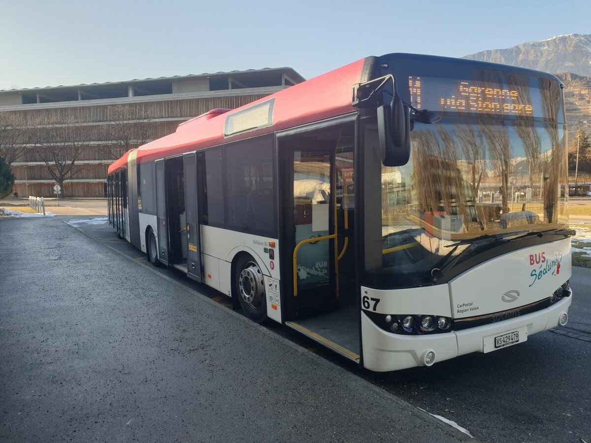 Postauto Wallis - Nr. 67/VS 429'479 - PID 10175 - Solaris le 29 Janvier à Sion, Suva