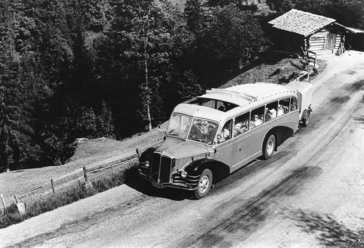 (R 25) - Aus dem Archiv: AFA Adelboden - Nr. 12/BE 26'701 - FBW/R&J um 1969 in Achseten, Tregel