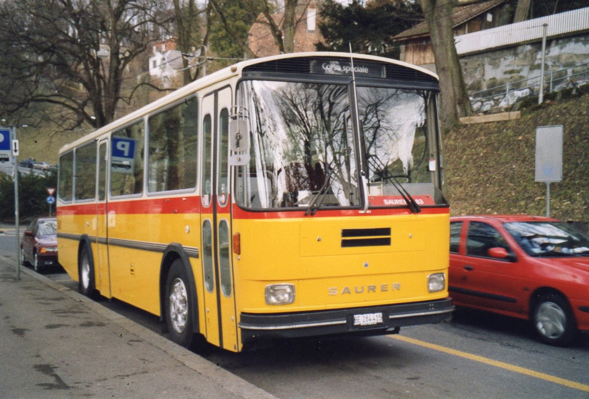 (R 2903) - Aus dem Archiv: Overney, Bern - BE 284'415 - Saurer/Tscher (ex Autopostale, Croglio Nr. 10; ex Monti, Cademario Nr. 10; ex PostAuto Graubnden; ex Frigg, Zernez; ex P 24'403) am 7. Mrz 2004 in Bern, Brengraben