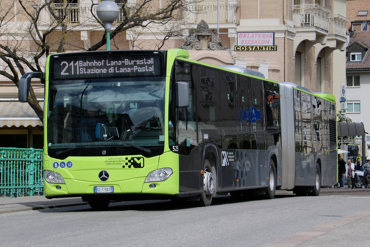 SASA Bozen - Nr. 525/GC-773 AT - Mercedes am 20. April 2024 in Meran (Aufnahme: Martin Beyer)