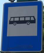 (207'232) - Bus-Haltestellenschild am 4.