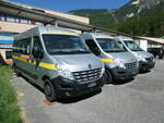 (238'101) - TVB Verbier - Renault am 16. Juli 2022 in Sembrancher, Parkplatz