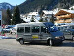 (245'592) - Piller, Martigny - VS 423'543 - Renault am 31. Januar 2023 beim Bahnhof Champry