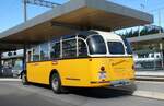(280'965) - Stalder, Wyssachen - BE 26'794 - Saurer/R&J (ex Loosli, Wyssachen) am 4. Oktober 2025 beim Bahnhof Huttwil (280'965) - Stalder, Wyssachen - BE 26'794 - Saurer/R&J (ex Loosli, Wyssachen) am 4. Oktober 2025 beim Bahnhof Huttwil