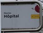 (270'778) - tpf/PostAuto-Haltestellenschild - Meyriez, Hpital - am 9. Januar 2025