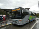 (256'614) - AWA Amden - Nr. 4/SG 39'004 - Setra am 31. Oktober 2023 beim Bahnhof Ziegelbrcke