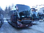 (271'242) - Gssi, Horw - LU 15'113 - Setra am 18. Januar 2025 in Grindelwald, Terminal