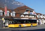 (272'247) - Hfliger, Sursee - Nr. 21/OW 16'637/PID 10'026 - Solaris am 18. Februar 2025 beim Bahnhof Interlaken Ost (Einsatz PostAuto)