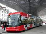 (267'689) - SW Winterthur - Nr. 409 - Hess/Hess Doppelgelenktrolleybus am 3. Oktober 2024 beim Hauptbahnhof Winterthur