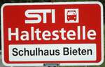 (133'862) - STI-Haltestellenschild - Eriz, Schulhaus Bieten - am 28. Mai 2011