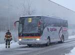 (270'906) - Dysli, Bern - Nr. 27/BE 134'772 - Mercedes am 11. Januar 2025 beim Bahnhof Frutigen