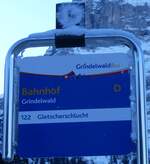 (270'320) - GrindelwaldBus-Haltestellenschild - Grindelwald, Bahnhof - am 29.