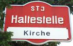 (128'221) - STI-Haltestellenschild - Hilterfingen, Kirche - am 1. August 2010