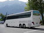 (264'102) - Aus Rumnien: ??? - BH 99 AUT - Setra am 29. Juni 2024 beim Bahnhof Interlaken Ost 