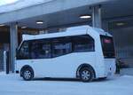 (271'135) - Thur-Taxi, Weinfelden - TG 32'756 - eKarsan am 14. Januar 2025 beim Bahnhof Andermatt (Einsatz Andermatt-Urserntal Tourismus, Andermatt)